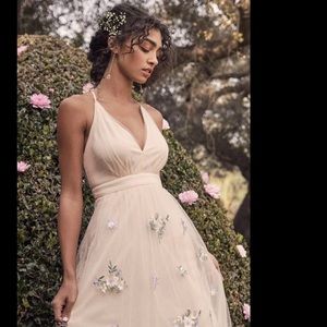 Lulus Lorenzo Beige embroidered Maxi Dress